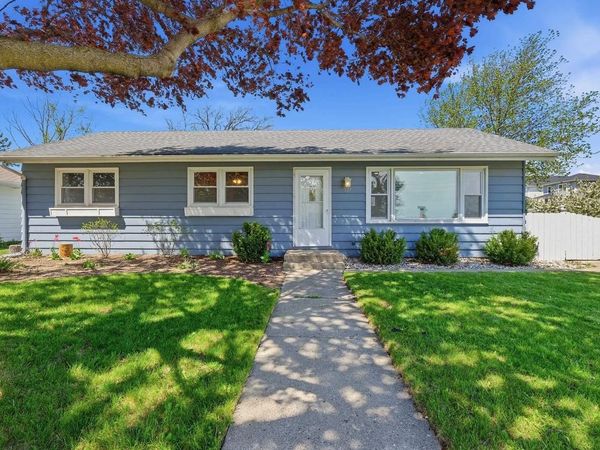 517 Hillcrest Drive, Waunakee, WI 53597