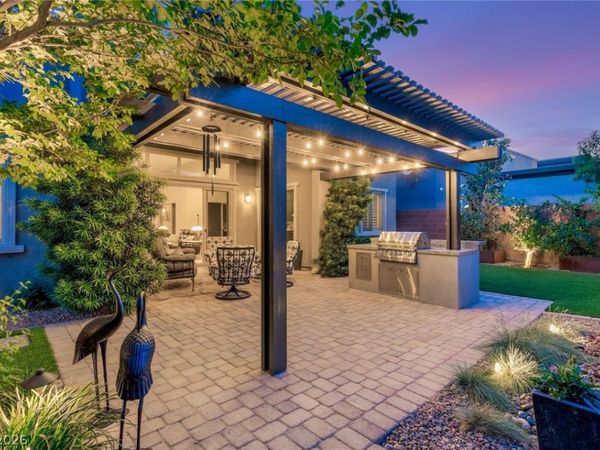 6092 Willow Rock Street, Las Vegas, NV 89135
