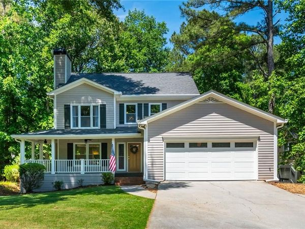 1307 Cobblestone Lane, Woodstock, GA 30189