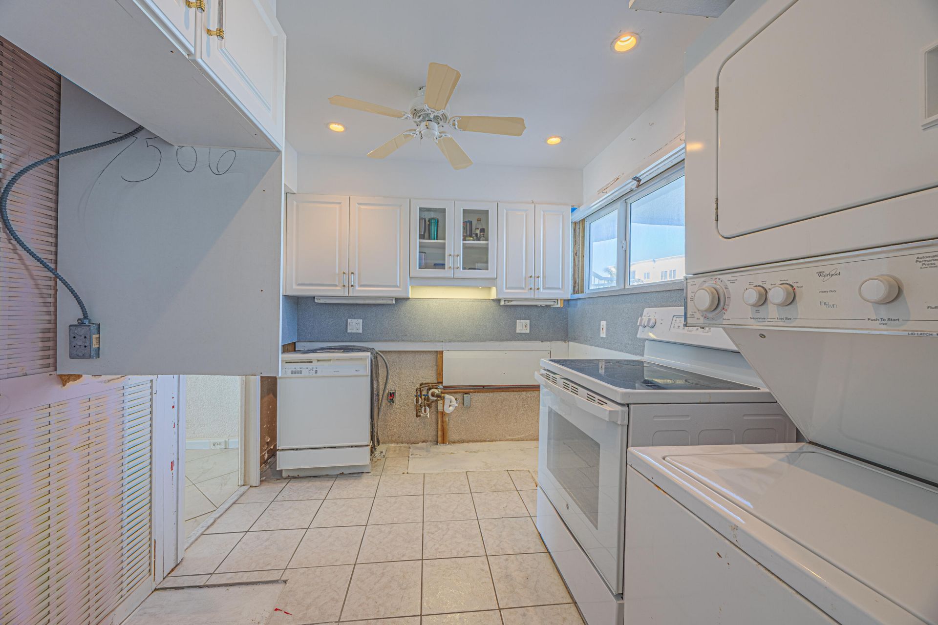 500 SE 21st Avenue, Unit 403, Deerfield Beach, FL 33441 Photo