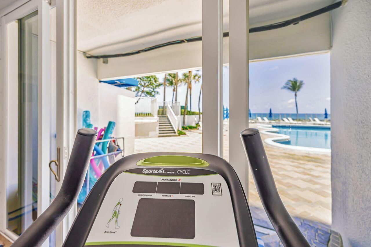 500 SE 21st Avenue, Unit 403, Deerfield Beach, FL 33441 Photo