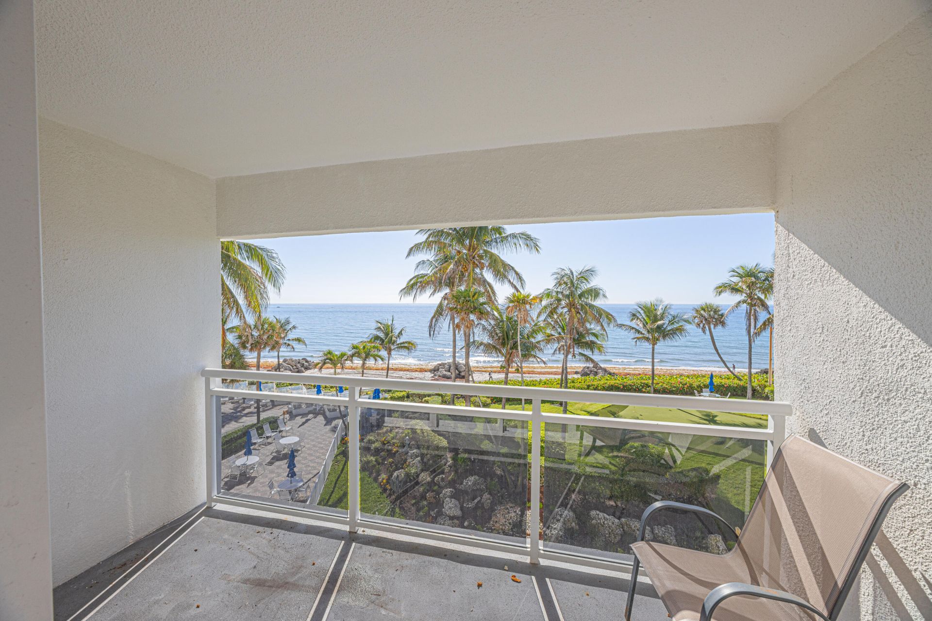 500 SE 21st Avenue, Unit 403, Deerfield Beach, FL 33441 Photo
