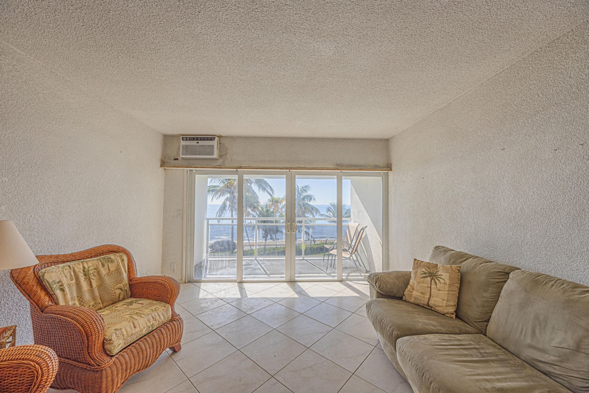 500 SE 21st Avenue, Unit 403, Deerfield Beach, FL 33441 Photo