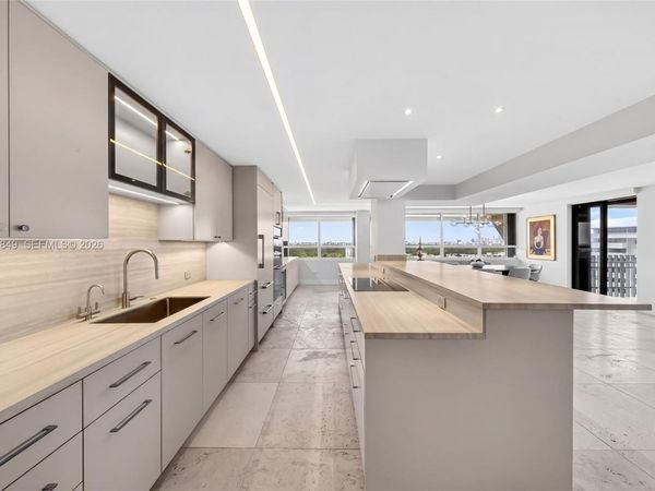 1 Grove Isle Dr, Unit A1809, Miami, FL 33133