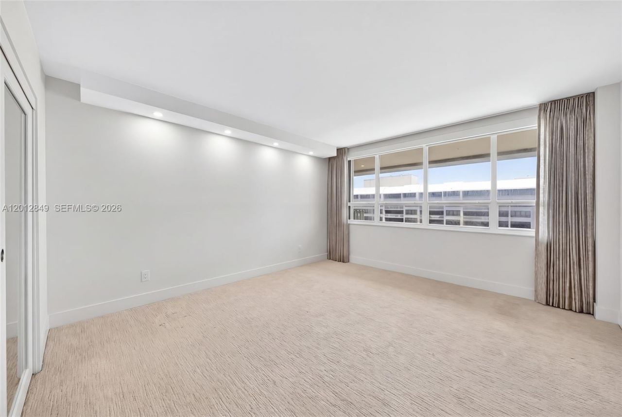 1 Grove Isle Dr, Unit A1809, Miami, FL 33133 Photo