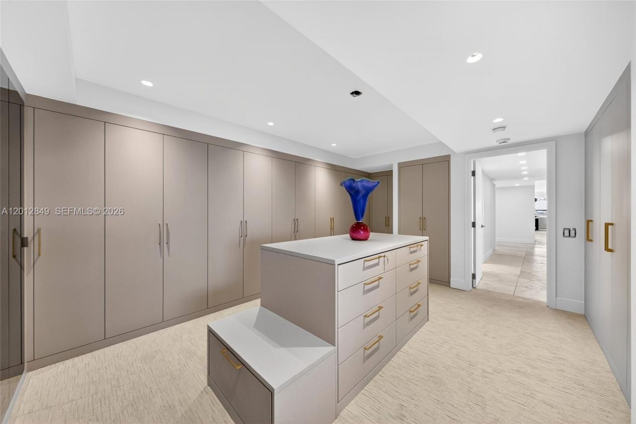 1 Grove Isle Dr, Unit A1809, Miami, FL 33133 Photo