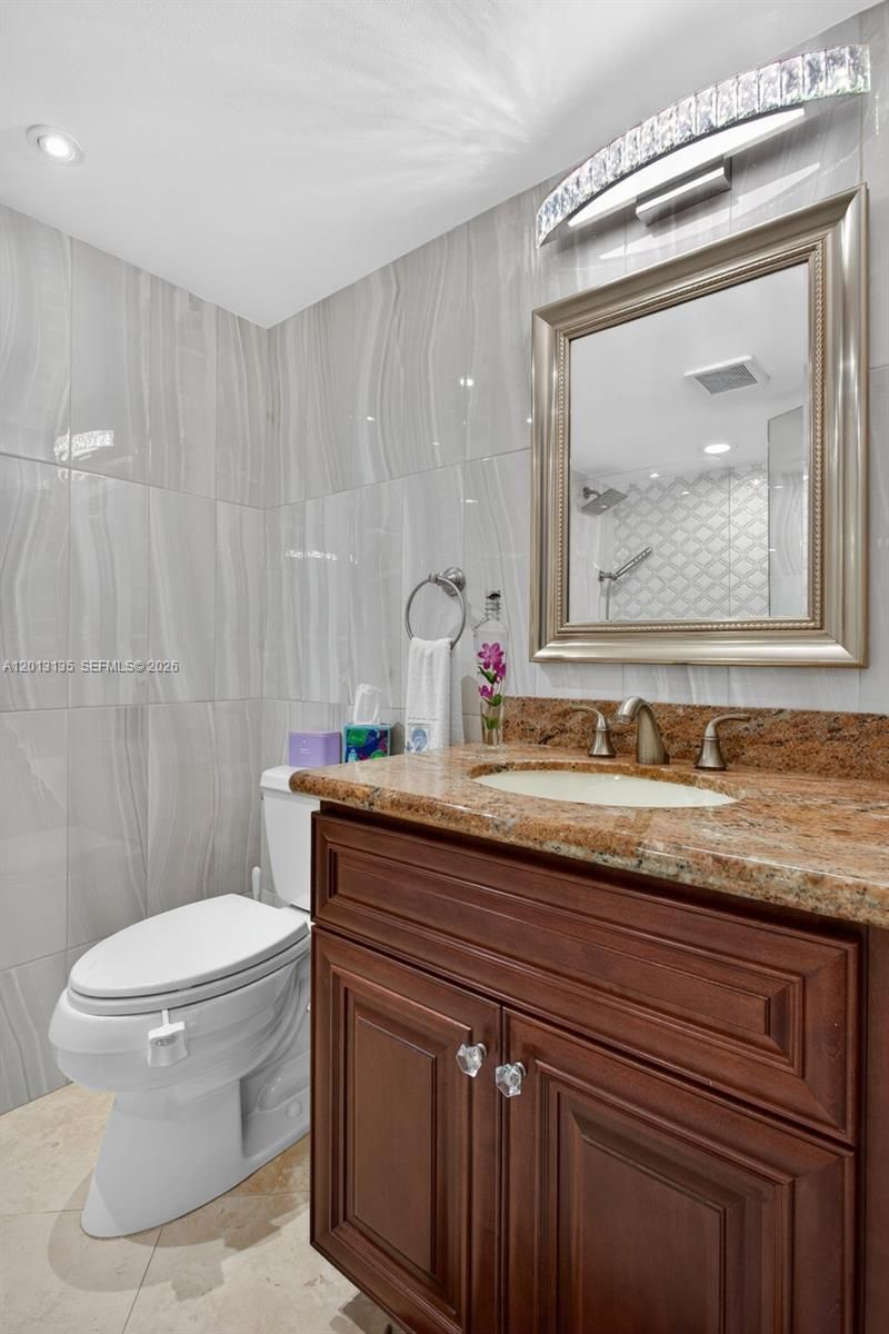2900 NE 14th St Cswy, Unit 304, Pompano Beach, FL 33062 Photo