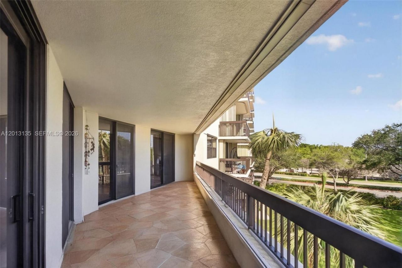 2900 NE 14th St Cswy, Unit 304, Pompano Beach, FL 33062 Photo