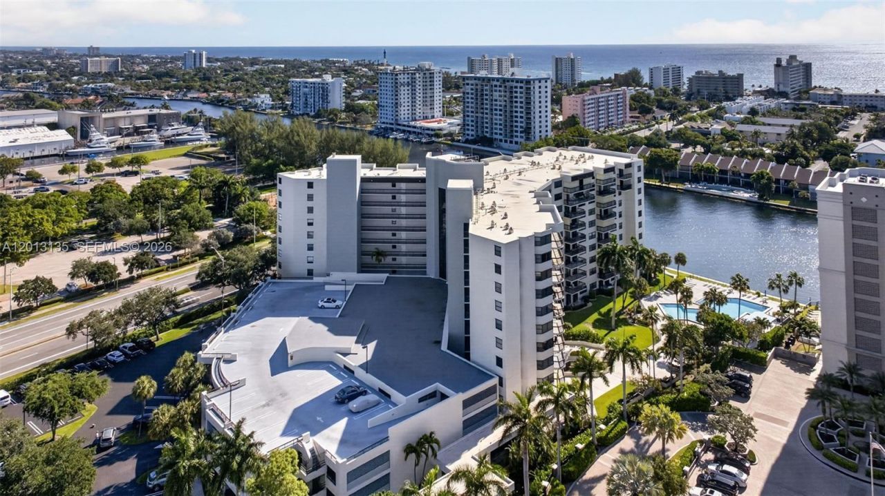 2900 NE 14th St Cswy, Unit 304, Pompano Beach, FL 33062 Photo