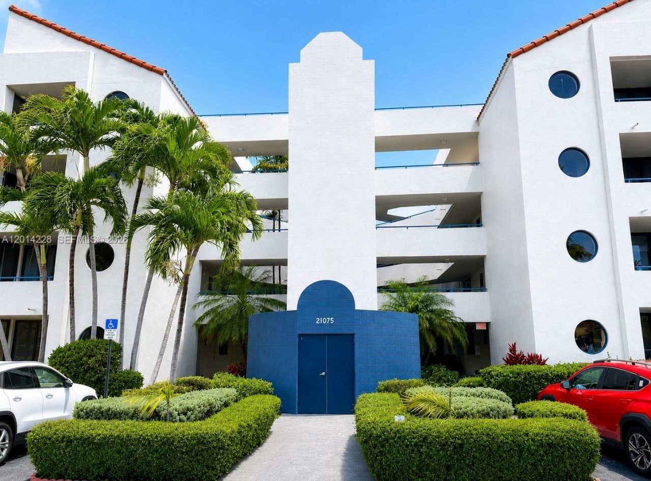 21075 NE 34th Ave, Unit 303-2, Aventura, FL 33180 Photo