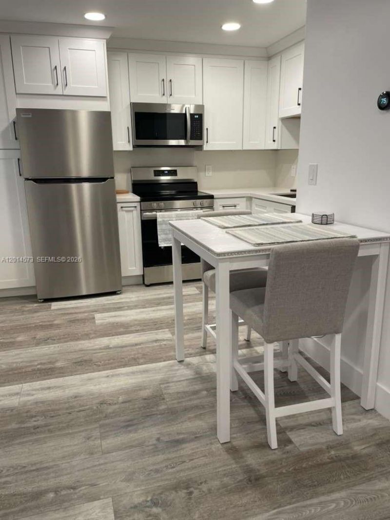 326 Wilson St , Unit 106, Hollywood, FL 33019 Photo