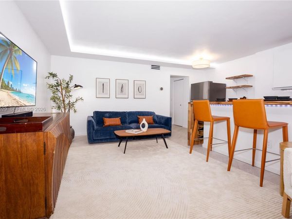 525 Meridian Ave , Unit 203, Miami Beach, FL 33139