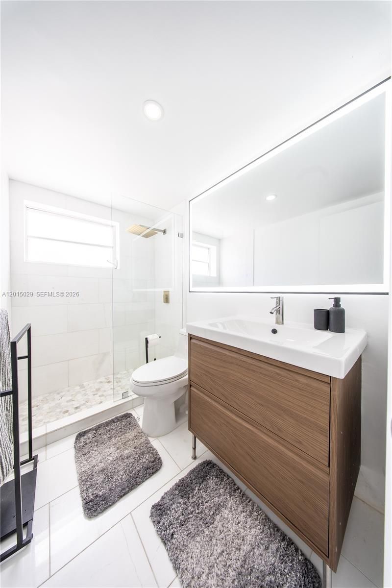 525 Meridian Ave , Unit 203, Miami Beach, FL 33139 Photo