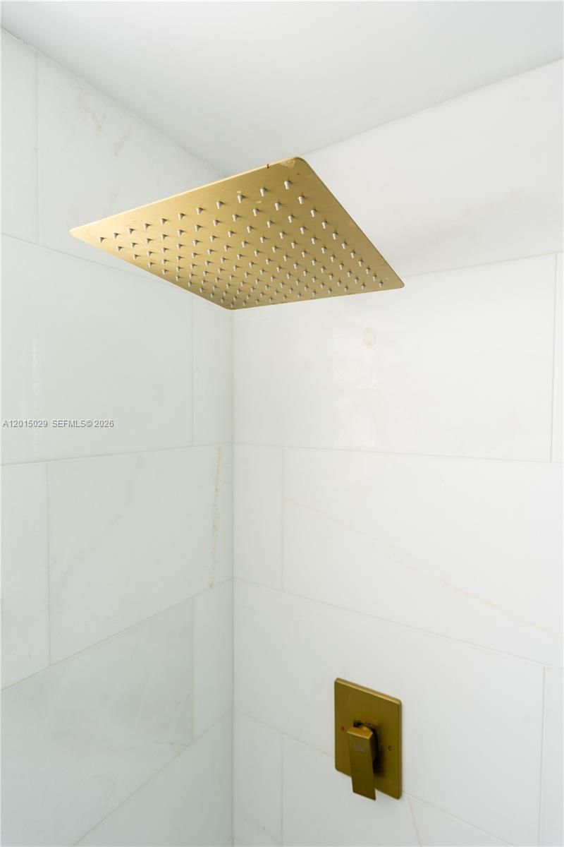 525 Meridian Ave , Unit 203, Miami Beach, FL 33139 Photo