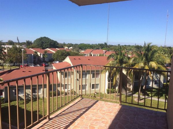 5100 SW 41st St , Unit PH6, Pembroke Park, FL 33023