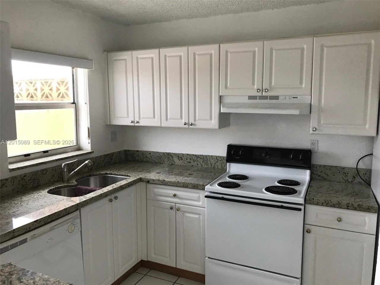 5100 SW 41st St, Unit PH6, Pembroke Park, FL 33023 Photo