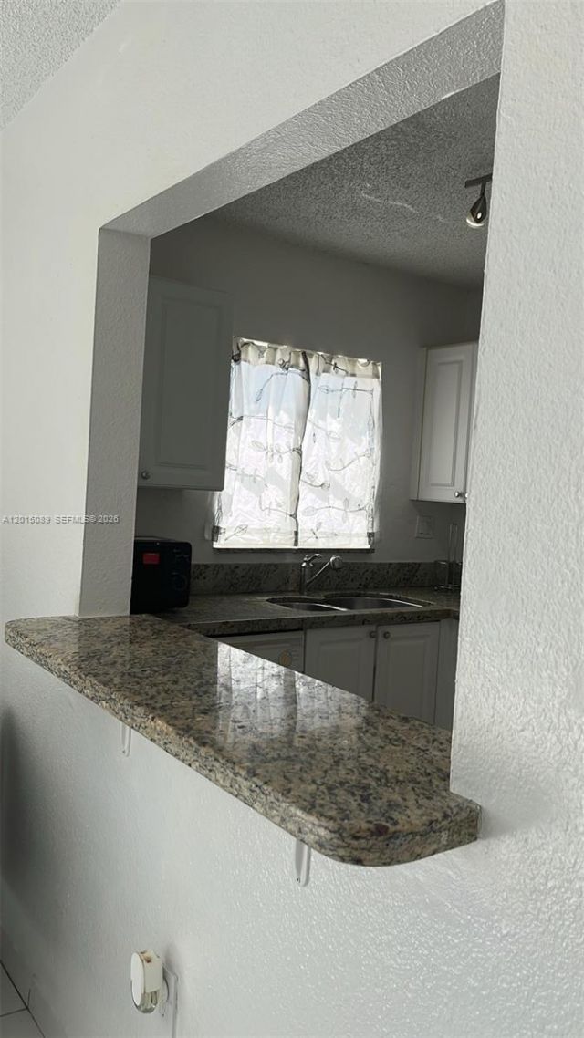 5100 SW 41st St, Unit PH6, Pembroke Park, FL 33023 Photo