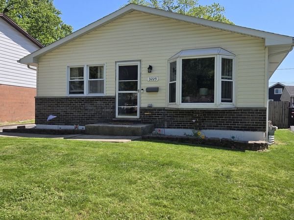 3225 Butler Avenue , Steger, IL 60475