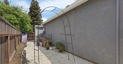 595 E Augusta St, Woodbridge, CA 95258 Photo