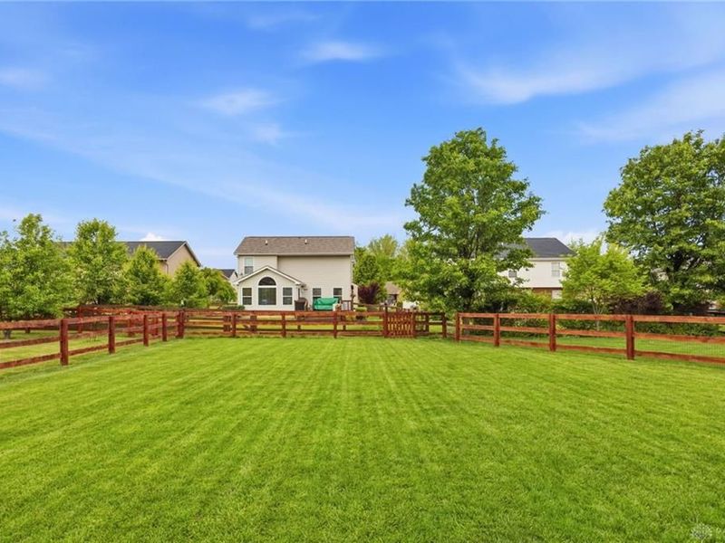 214 Scarlet Oak Drive, Monroe, OH 45050 Photo 17