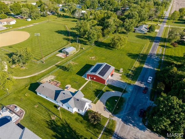 116 S 6th Street, New Douglas, IL 62074