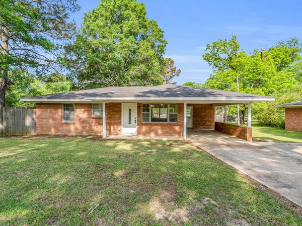 531 Main, Weir, MS 39772