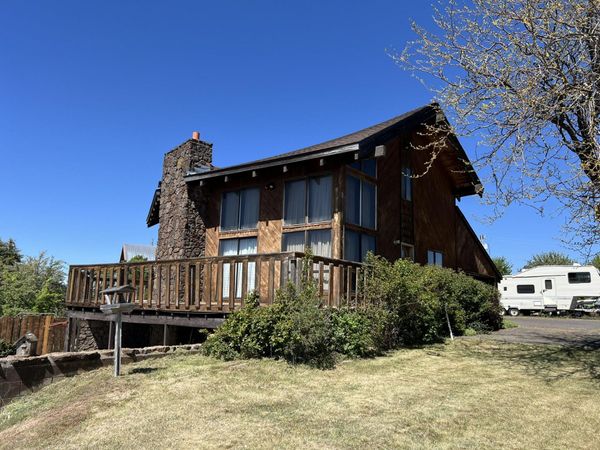 34836 Dawn Loop, Unit 33, Chiloquin, OR 97624