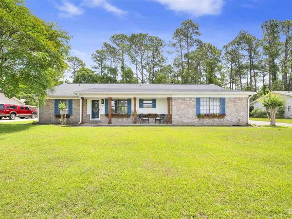 5034 Shoshone Dr, Pensacola, FL 32507