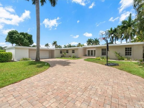 991 Aqua LN, FORT MYERS, FL 33919