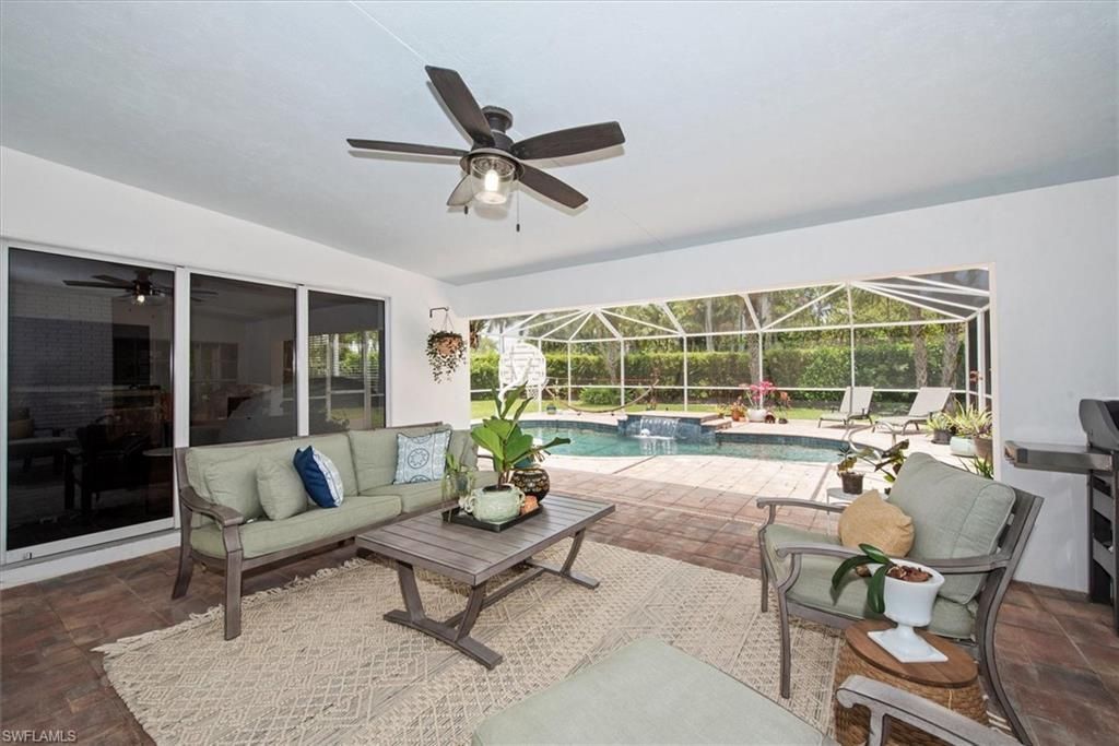 991 Aqua Ln, Fort Myers, FL 33919 Photo
