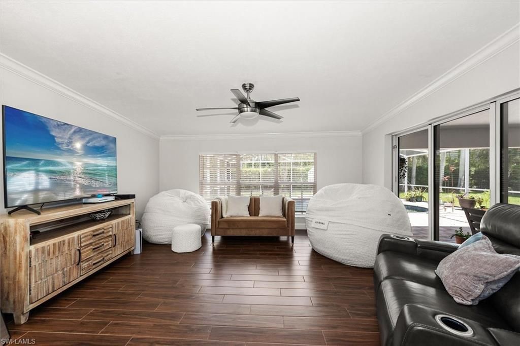 991 Aqua Ln, Fort Myers, FL 33919 Photo