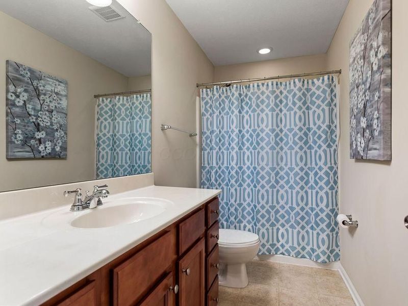 1836 Epic Way, Unit 38, Grove City, OH 43123 Photo 19