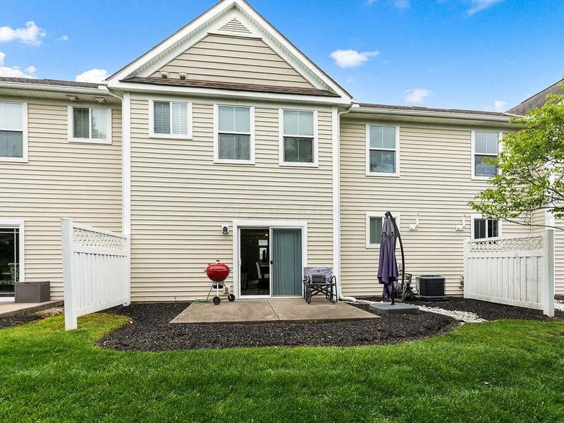 1836 Epic Way, Unit 38, Grove City, OH 43123 Photo 2