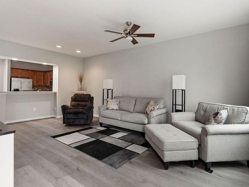 1836 Epic Way, Unit 38, Grove City, OH 43123 Photo 4
