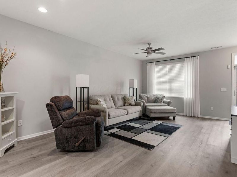 1836 Epic Way, Unit 38, Grove City, OH 43123 Photo 5