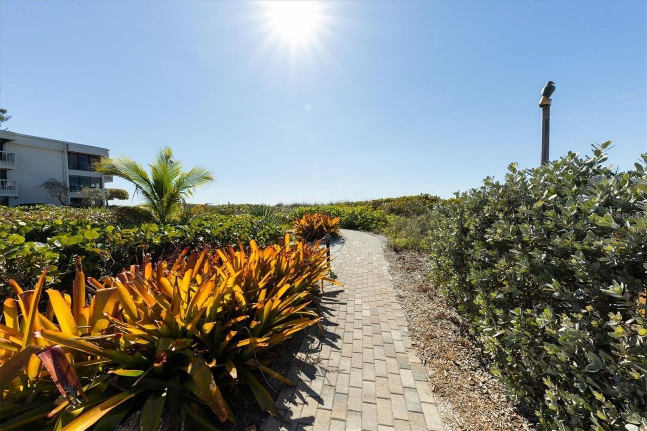 5757 Gulf Of Mexico Drive, Unit 305, Longboat Key, FL 34228 Photo