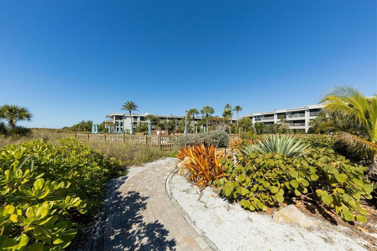 5757 Gulf Of Mexico Drive, Unit 305, Longboat Key, FL 34228 Photo