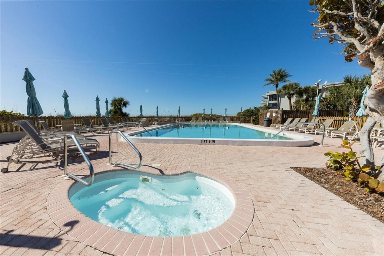 5757 Gulf Of Mexico Drive, Unit 305, Longboat Key, FL 34228 Photo