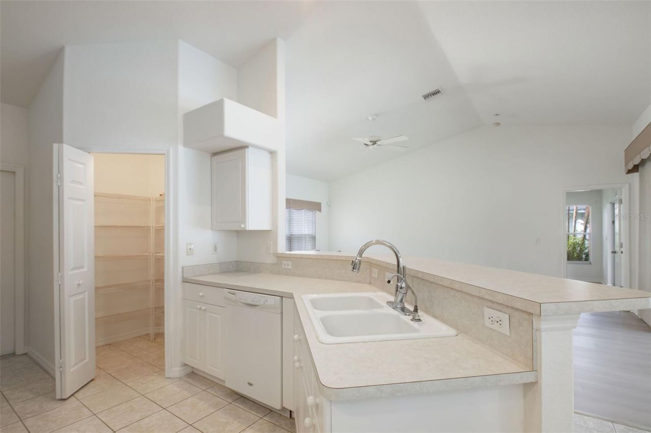 5333 SW 16th Place, Cape Coral, FL 33914 Photo