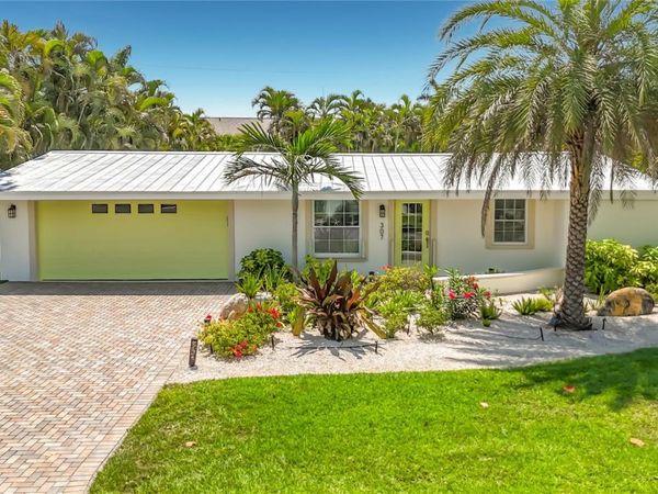 307 68TH , HOLMES BEACH, FL 34217