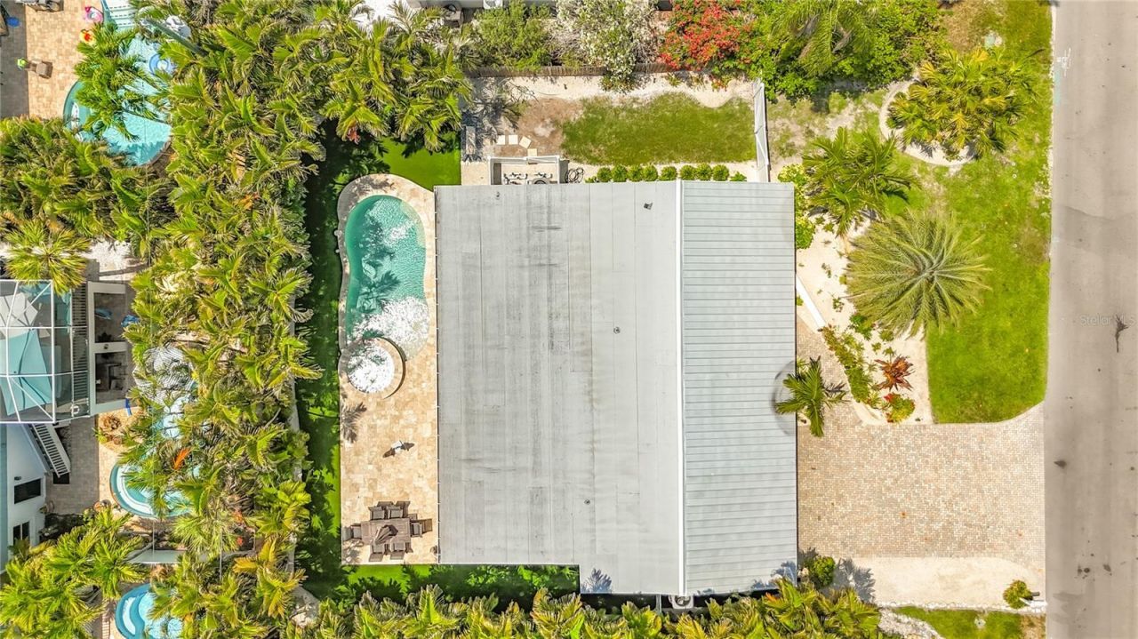 307 68th, Holmes Beach, FL 34217 Photo