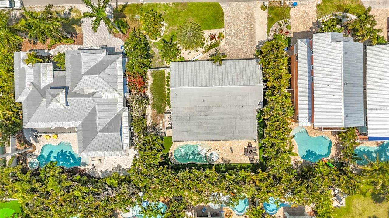 307 68th, Holmes Beach, FL 34217 Photo