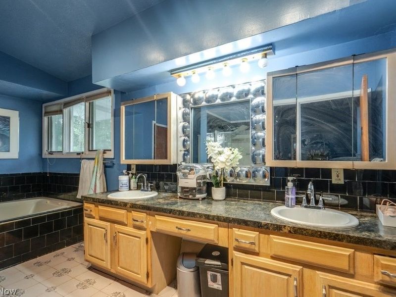 406 Washburn Road, Tallmadge, OH 44278 Photo 32