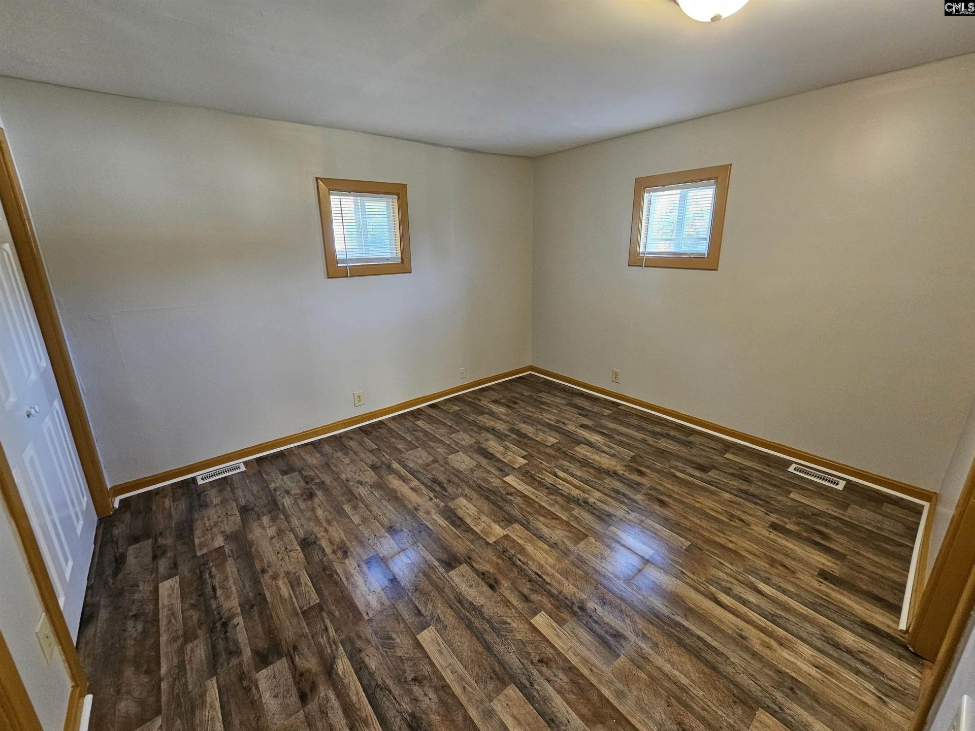 1561 Bradley Road  Photo 18