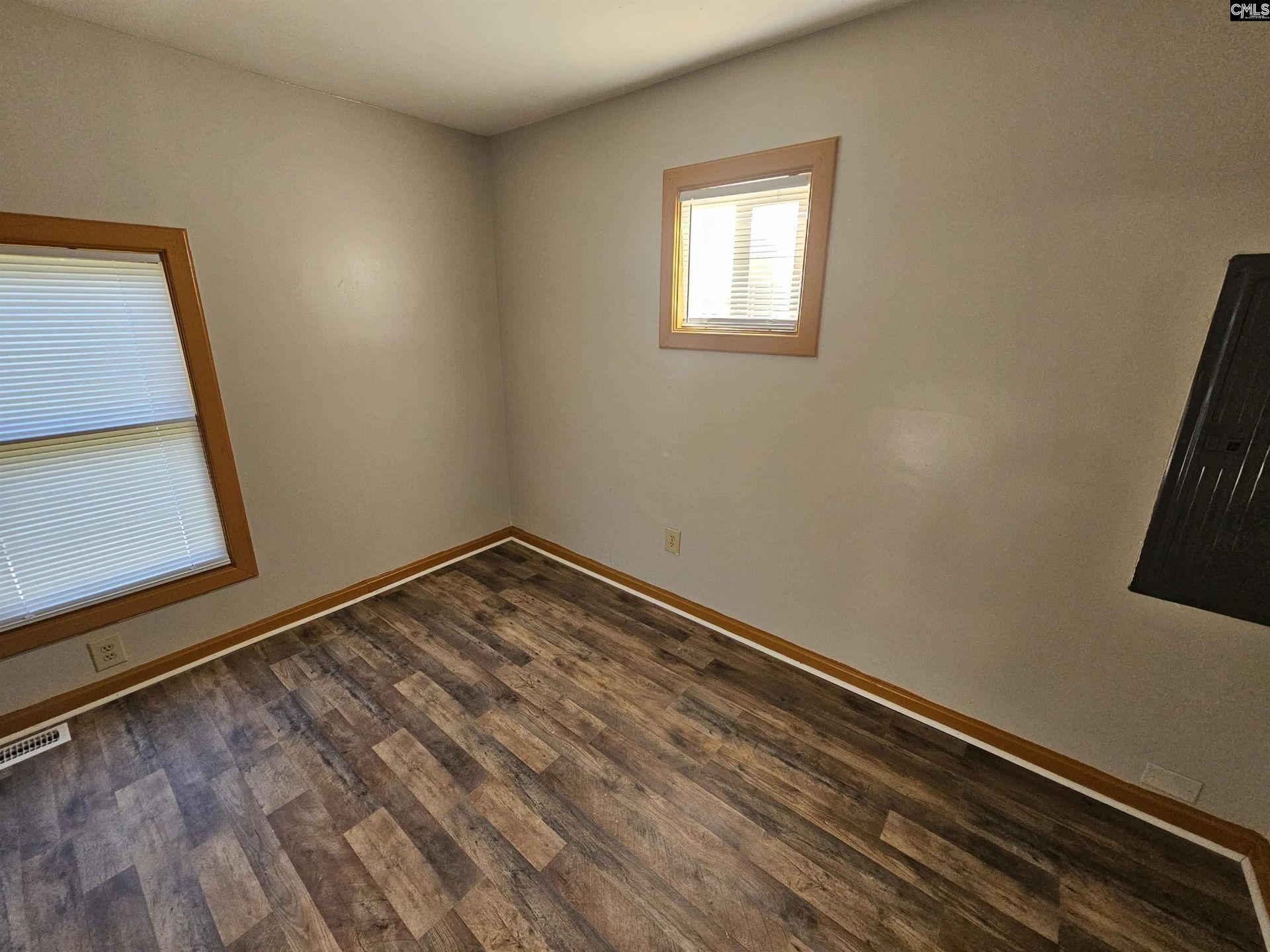 1561 Bradley Road  Photo 24