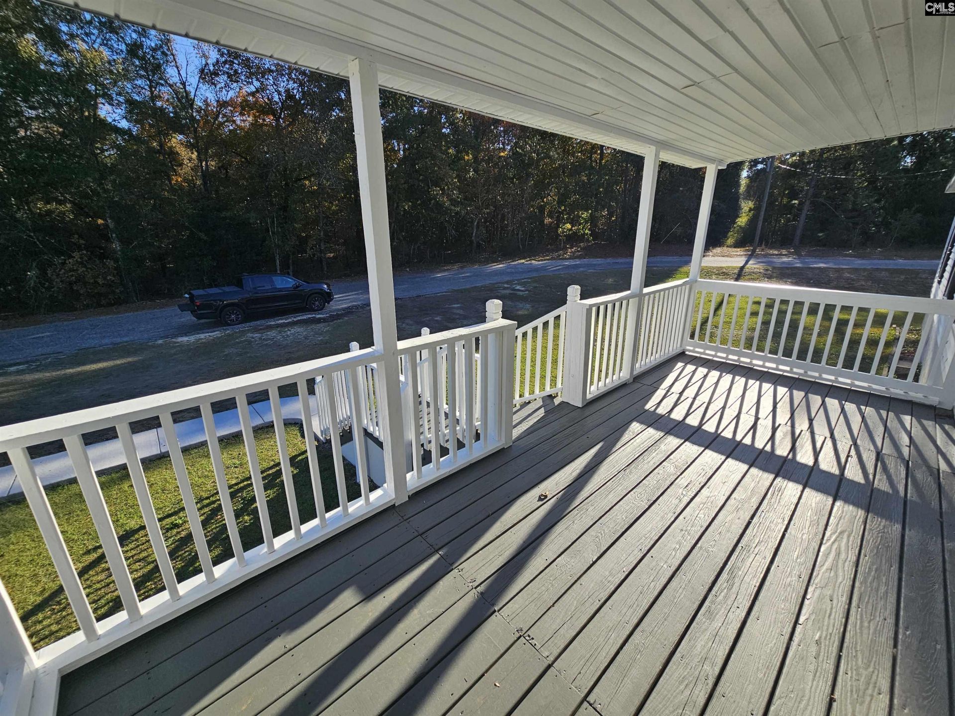 1561 Bradley Road  Photo 5