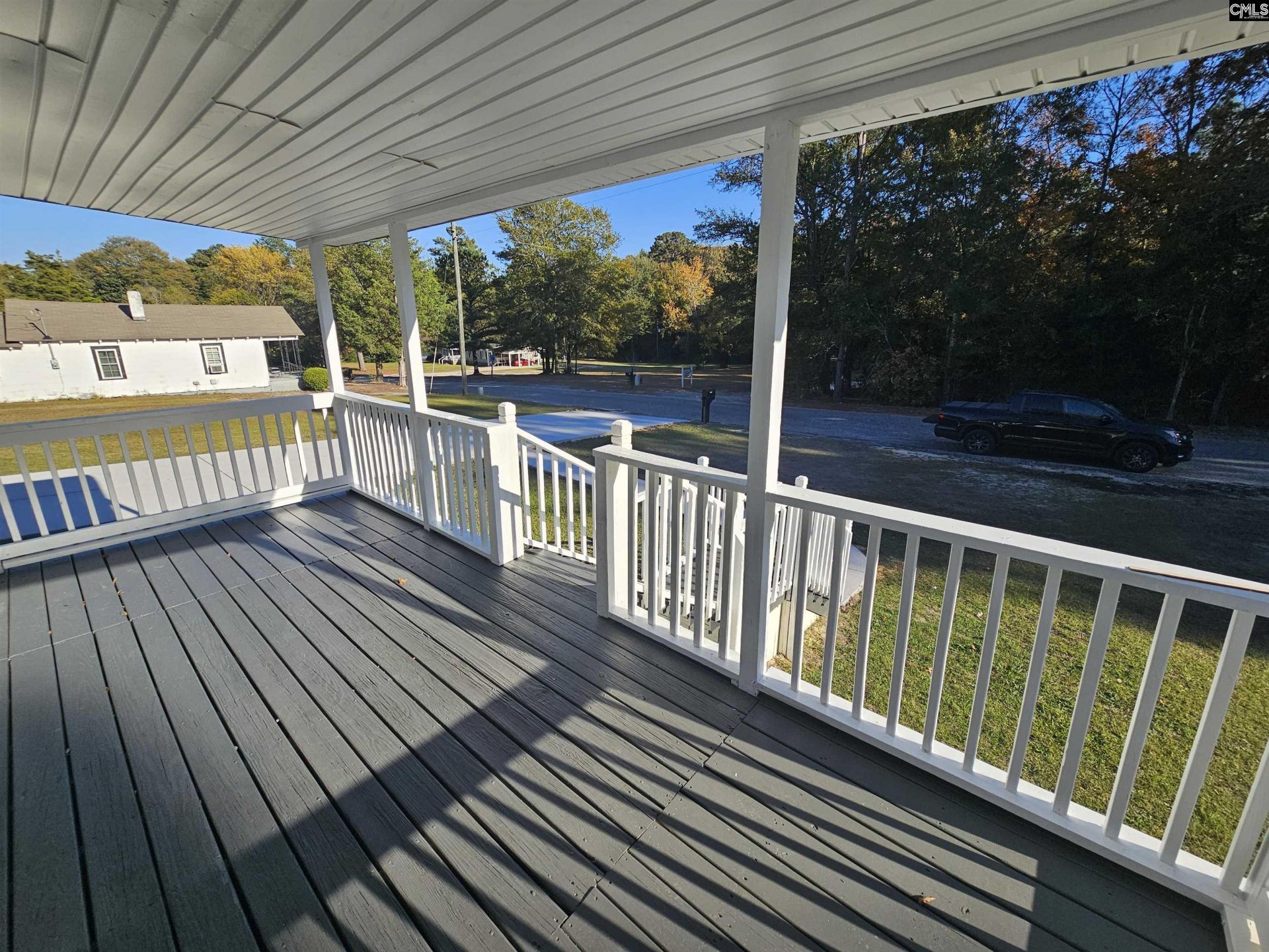 1561 Bradley Road  Photo 6
