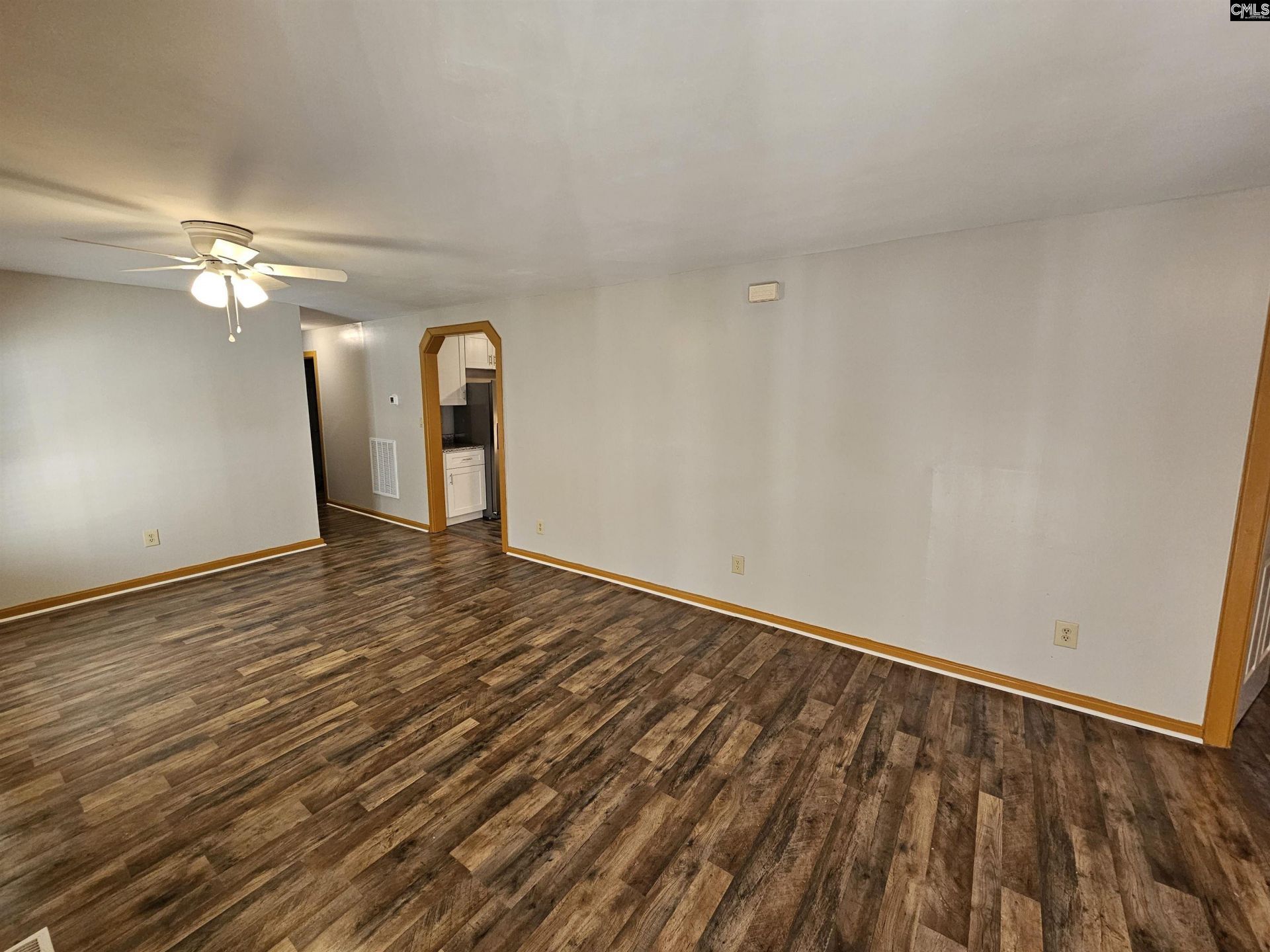 1561 Bradley Road  Photo 8