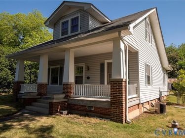211 Dinwiddie Avenue, Blackstone, VA 23824