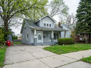 15315 Semrau Avenue, Eastpointe, MI 48021